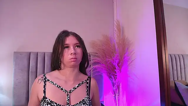 BeckyVidal online show from 11-28-25, 06:08