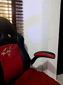 TiffanyWalk online show from 03-20-25, 02:32