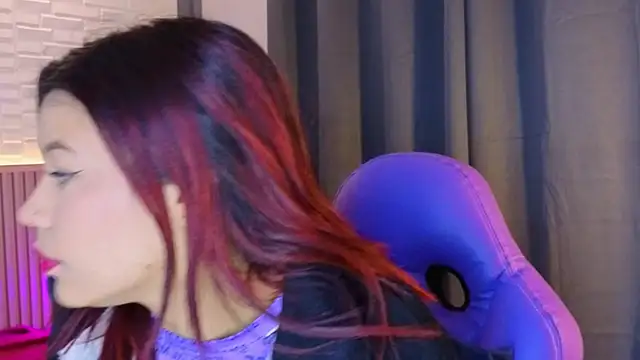 TiffanyWalk online show from 12-04-25, 11:53