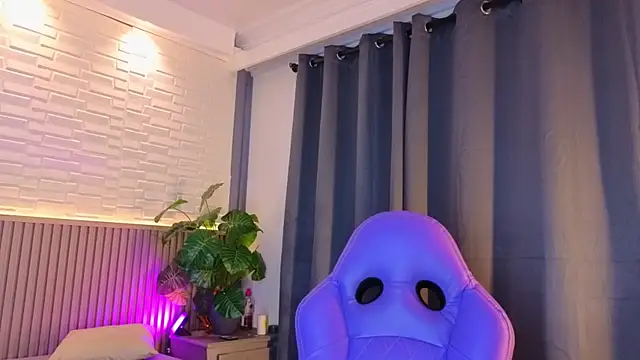 TiffanyWalk online show from 12-02-25, 10:50