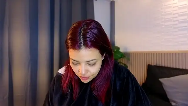 TiffanyWalk online show from 01-10-26, 11:49