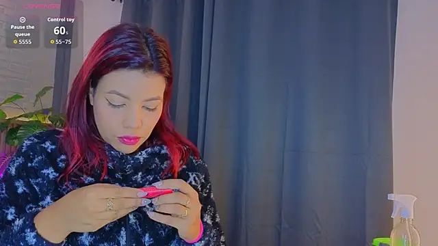 TiffanyWalk online show from 09-30-25, 11:38