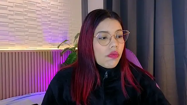 TiffanyWalk online show from 11-20-25, 10:49