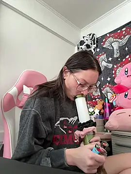 SpaceCowWhore online show from 02-06-26, 03:41