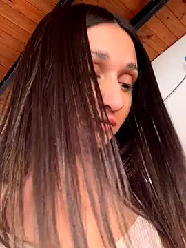 Snapshot of luci_brecman chatting on 10-24-25, 05:45 luci brecman online show from 10-24-25, 05:45