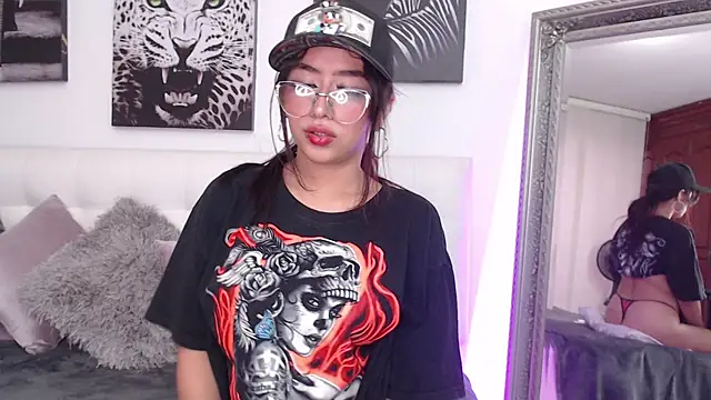 sophie-carter online show from 03-22-25, 07:31