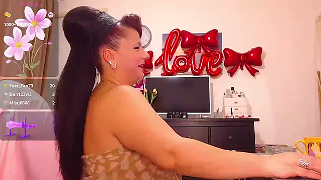 Snapshot of passionforkiss chatting on 02-10-25, 10:30 passionforkiss online show from 02-10-25, 10:30