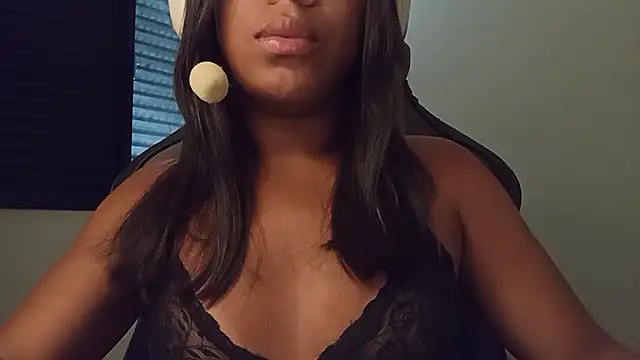 Snapshot of cammydebora chatting on 09-18-25, 04:54 cammydebora online show from 09-18-25, 04:54