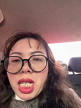 Snapshot of aa520uv chatting on 01-19-26, 03:32 aa520uv online show from 01-19-26, 03:32