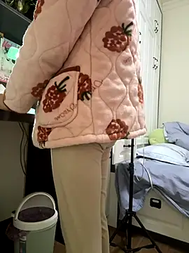 aa520uv online show from 11-26-25, 02:55