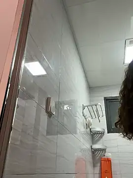 Snapshot of aa520uv chatting on 02-04-26, 02:45 aa520uv online show from 02-04-26, 02:45