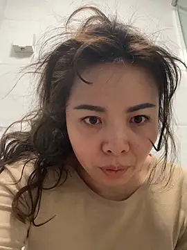 Snapshot of aa520uv chatting on 02-27-26, 02:56 aa520uv online show from 02-27-26, 02:56