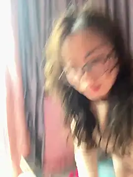 Snapshot of aa520uv chatting on 02-22-26, 02:47 aa520uv online show from 02-22-26, 02:47