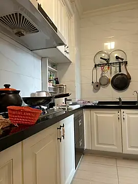 Snapshot of aa520uv chatting on 01-17-26, 02:59 aa520uv online show from 01-17-26, 02:59