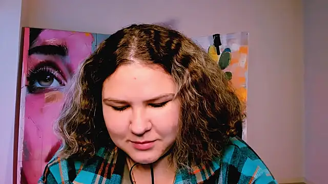 Snapshot of FlorenceAnderson chatting on 09-15-25, 09:21 FlorenceAnderson online show from 09-15-25, 09:21