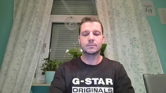 Snapshot of wassermann8484 chatting on 10-20-25, 05:53 wassermann8484 online show from 10-20-25, 05:53