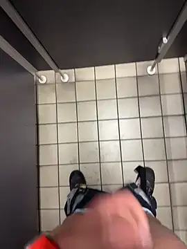 Snapshot of wassermann8484 chatting on 10-15-25, 01:48 wassermann8484 online show from 10-15-25, 01:48