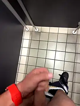 Snapshot of wassermann8484 chatting on 10-14-25, 02:23 wassermann8484 online show from 10-14-25, 02:23