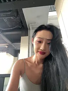 linger-23 online show from 10-07-25, 06:03