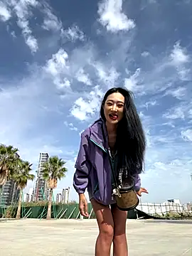 linger-23 online show from 11-28-25, 06:02