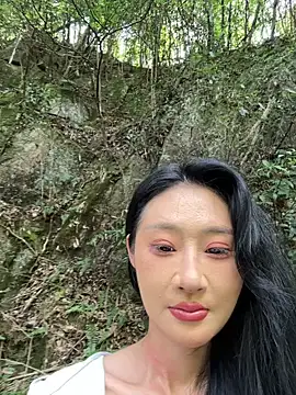 linger-23 online show from 09-22-25, 07:36