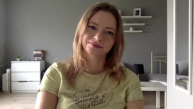 MillieShow online show from 10-10-25, 02:07