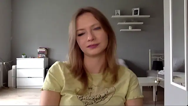 MillieShow online show from 10-11-25, 02:18