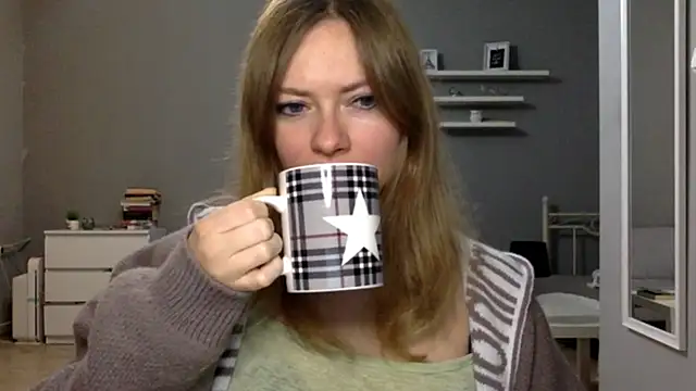 MillieShow online show from 11-15-25, 03:27