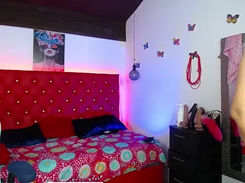 kriss sweetboobs10 online show from 11-27-25, 12:05