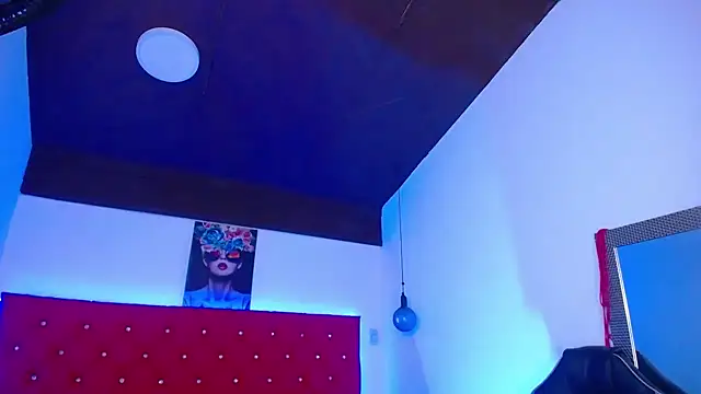 kriss sweetboobs10 online show from 05-20-26, 12:46