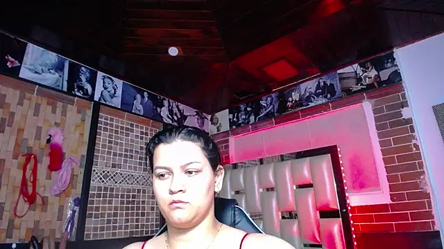 kriss sweetboobs10 online show from 04-08-26, 12:50