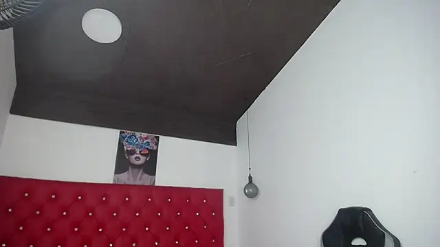 kriss sweetboobs10 online show from 05-15-26, 12:58