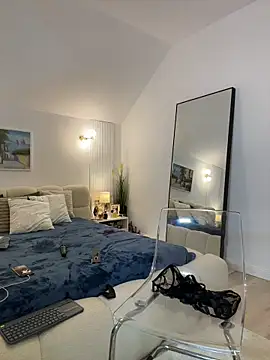 CelineReys online show from 04-16-26, 05:14