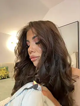 CelineReys online show from 03-12-26, 06:23