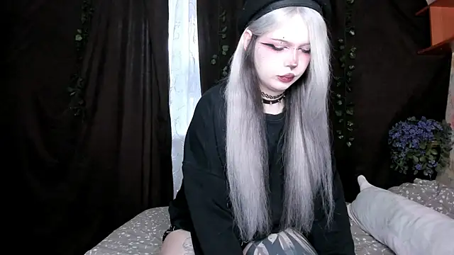 amelia mays xx online show from 11-16-25, 06:07