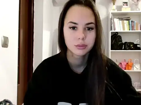Snapshot of MayaJoy24 chatting on 10-20-25, 06:26 MayaJoy24 online show from 10-20-25, 06:26