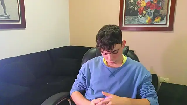 lukeboyce33 online show from 09-25-25, 11:44