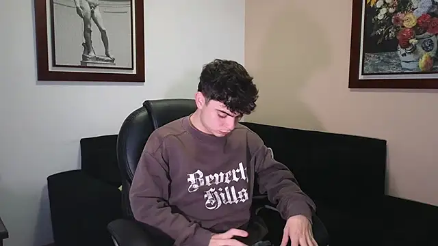 lukeboyce33 online show from 05-29-26, 01:44