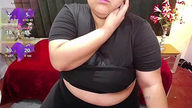 ailyn maury online show from 11-13-25, 01:20