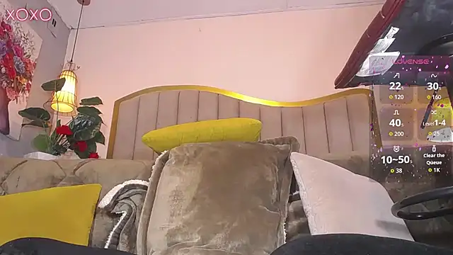 Snapshot of ailyn_maury chatting on 02-11-26, 01:22 ailyn maury online show from 02-11-26, 01:22