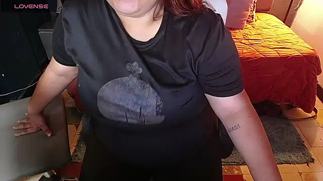 Snapshot of ailyn_maury chatting on 04-25-26, 12:57 ailyn maury online show from 04-25-26, 12:57