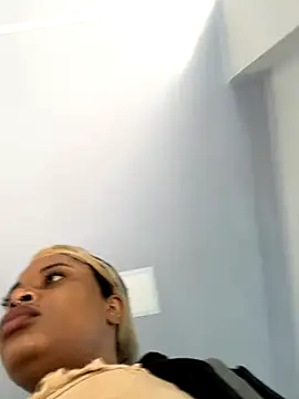 SammyDesire 10 online show from 10-03-25, 01:34