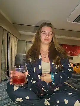 Snapshot of Amesthyst_destiny chatting on 10-19-25, 01:30 Amesthyst destiny online show from 10-19-25, 01:30