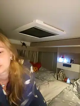 Snapshot of Amesthyst_destiny chatting on 10-30-25, 11:23 Amesthyst destiny online show from 10-30-25, 11:23