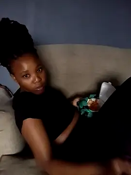 Hotytoty26 online show from 04-15-26, 02:43