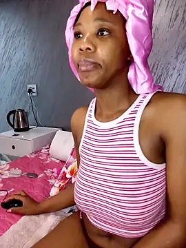 Hotytoty26 online show from 11-25-25, 02:12