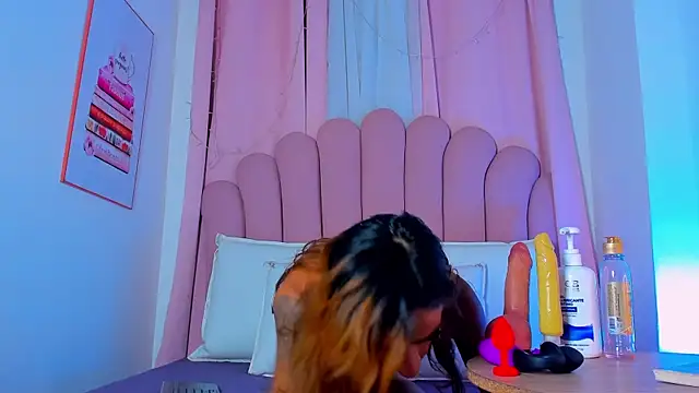 NicoleMadrird online show from 12-20-25, 07:39