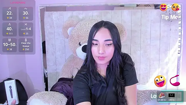 Alice 26  online show from 11-20-25, 01:45