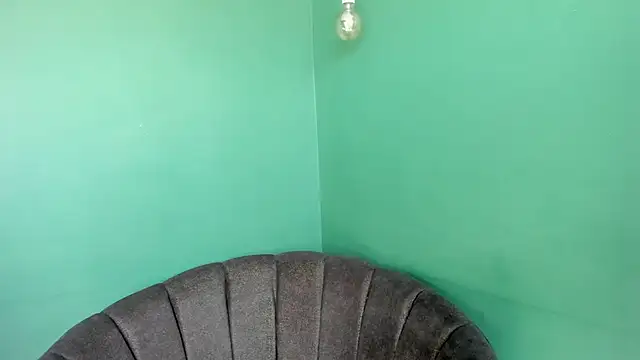 Alice 26  online show from 11-29-25, 02:50