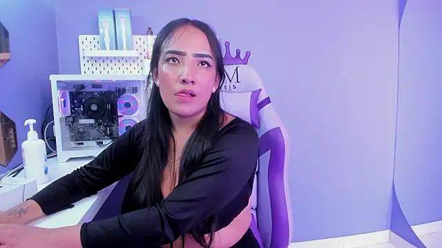 Alice 26  online show from 03-25-26, 01:54